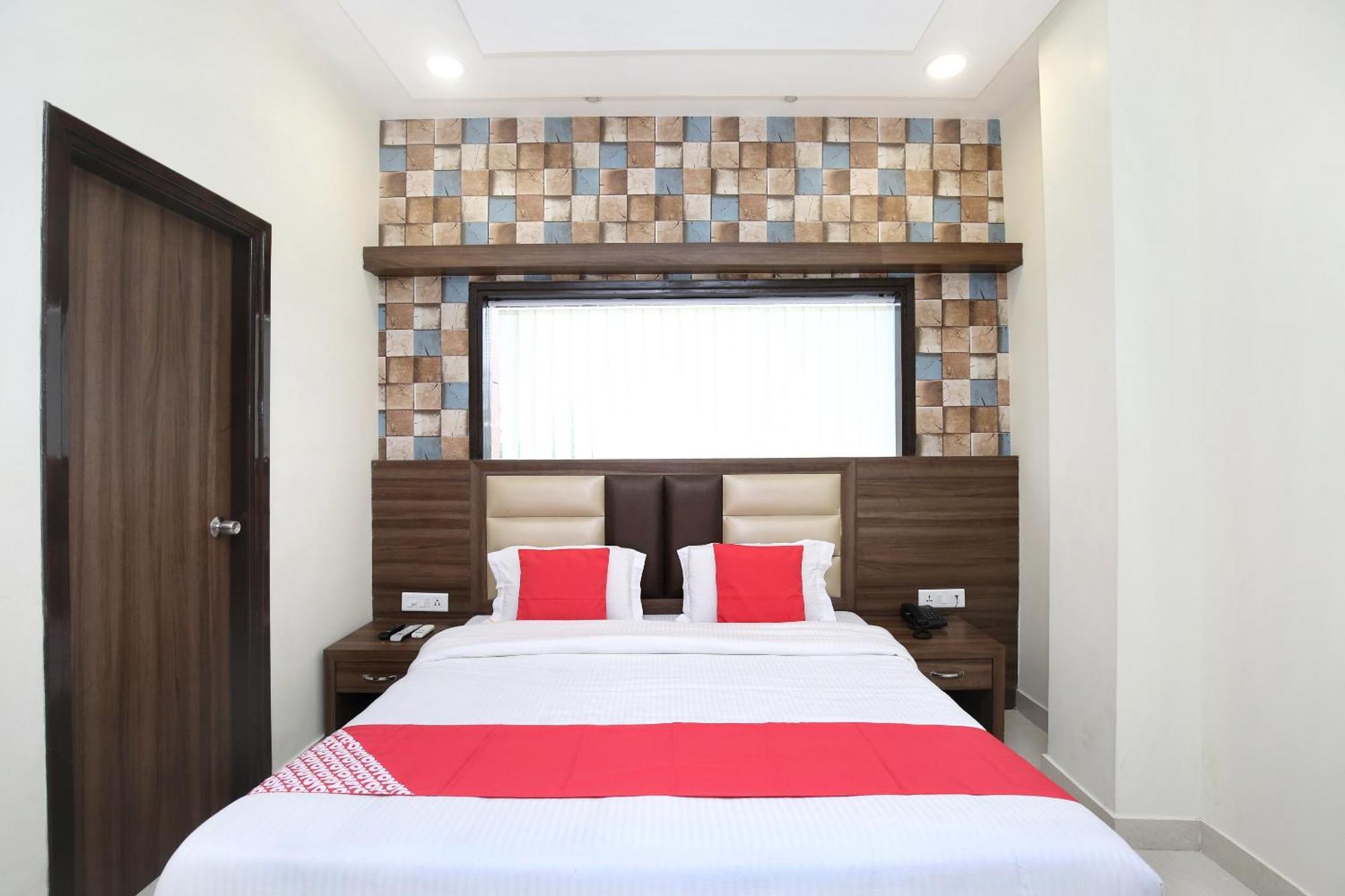 OYO 17307 Hotel Kings Amritsar Eksteriør bilde