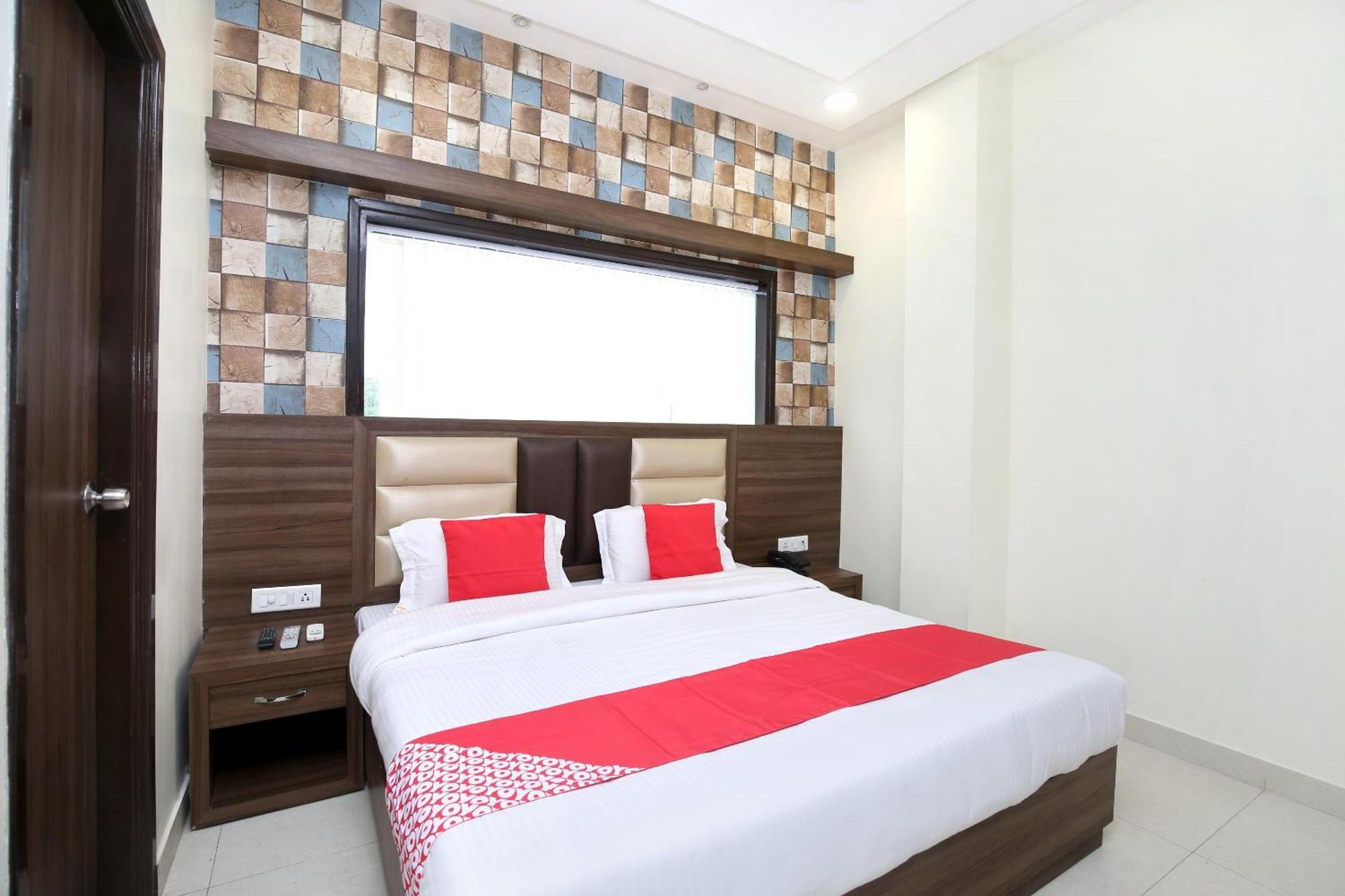 OYO 17307 Hotel Kings Amritsar Eksteriør bilde
